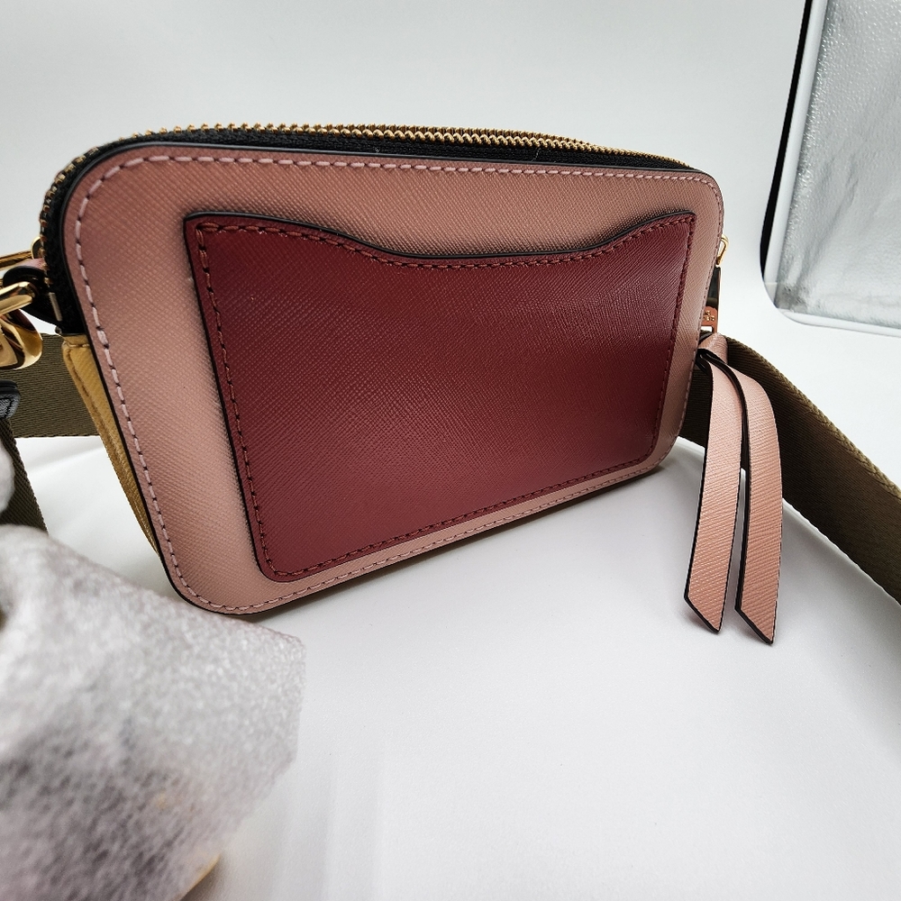 SOLD!!  Marc Jacobs The Snapshot Crossbody Bag, Saffiano Leather, Dust Bag, NWT - Picture 4 of 16